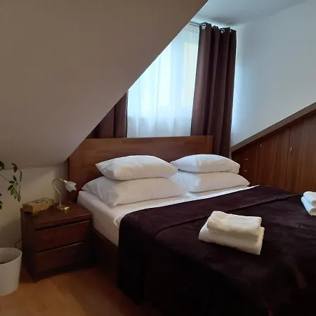 579 Pod Hrazi