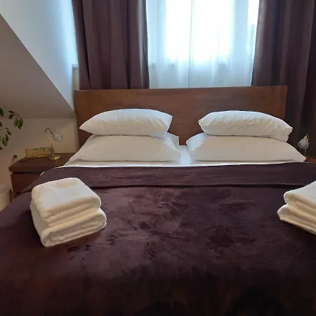 Apartment 579 Pod Hrazi *